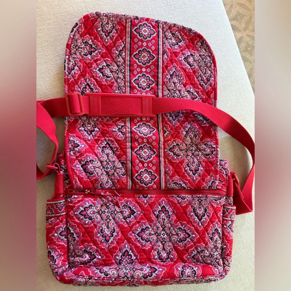 Vera Bradley frankly Scarlett messenger bag